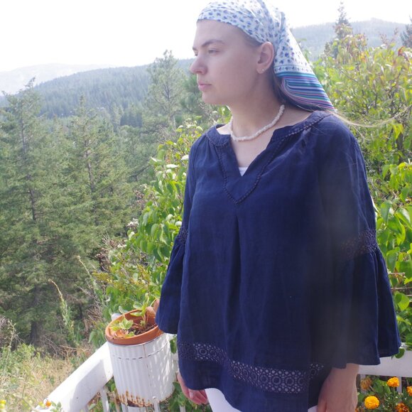 Ladies 100% Linen Blouse Navy Color - Picture 5 of 10